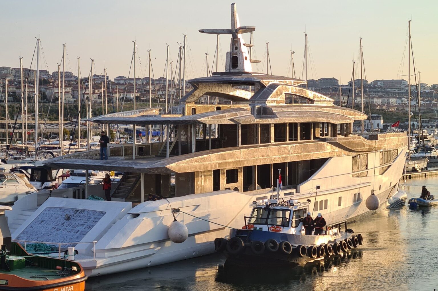 eternal spark yacht at sunset e1690743307891 1536x1021 1